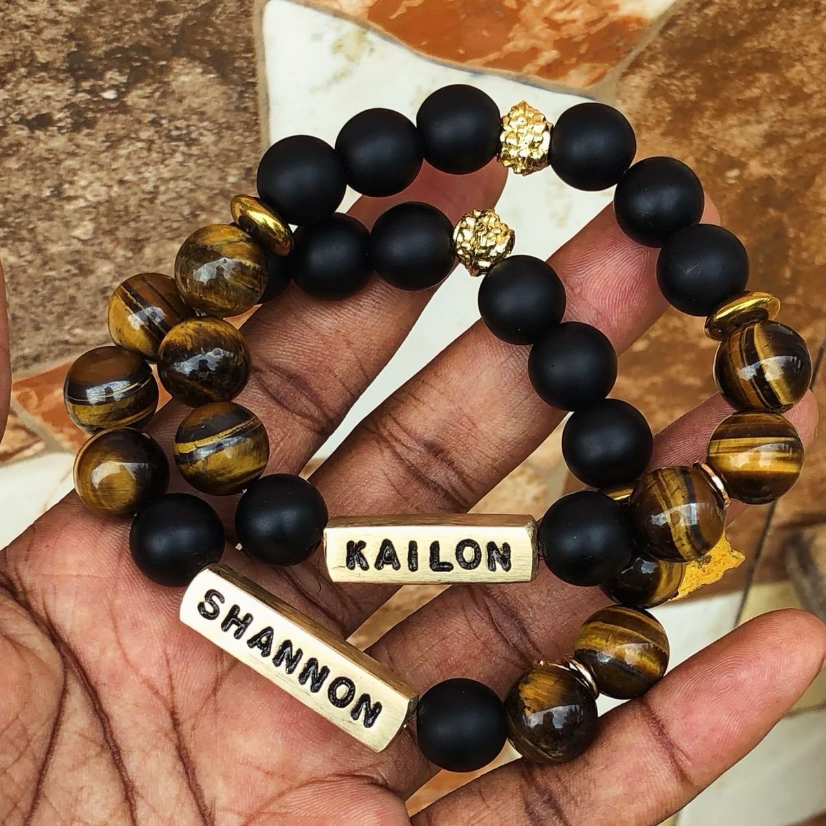 Bracelet en pierre personnalisee