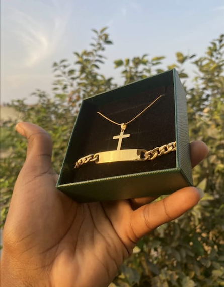 Collier croix+bracelet